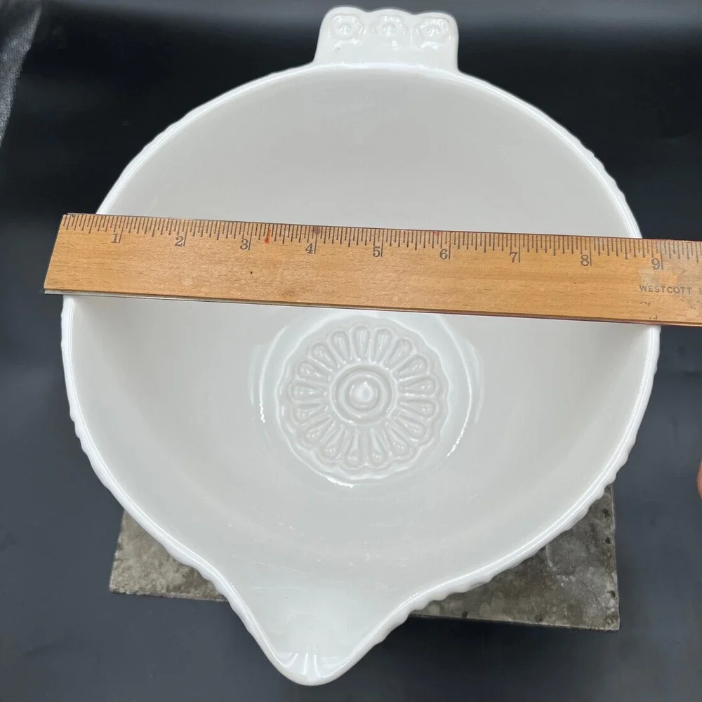 Ciroa Vintage Bake Shop White Stoneware Mixing Bowl Floral Embossed Pour Spout